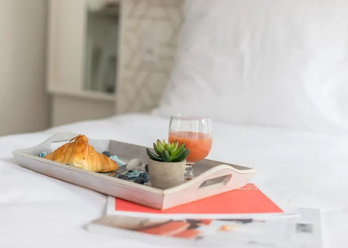 Ws Tour Eiffel - Saint-charles * Paris