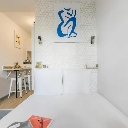 Ws Tour Eiffel - Saint-charles Parigi